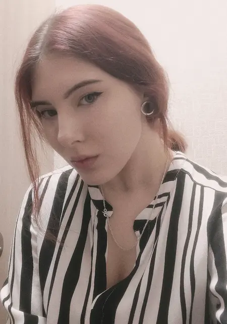 Я Юлия, 23, из Томска, ищу знакомство для постоянных отношений