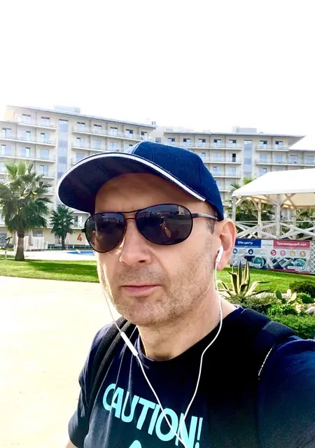 Сергей из Екатеринбурга, ищу на сайте знакомства на одну ночь