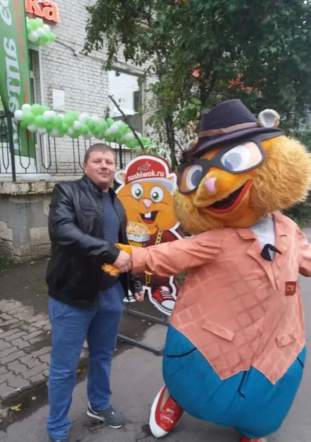 Я Yevqeni, 36, из Речицы, ищу знакомство для постоянных отношений