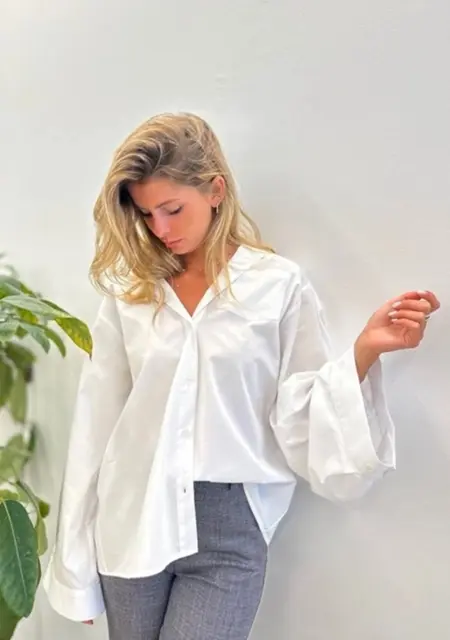 Я Сара, 47, знакомлюсь для приятного времяпровождения в Магнитогорске