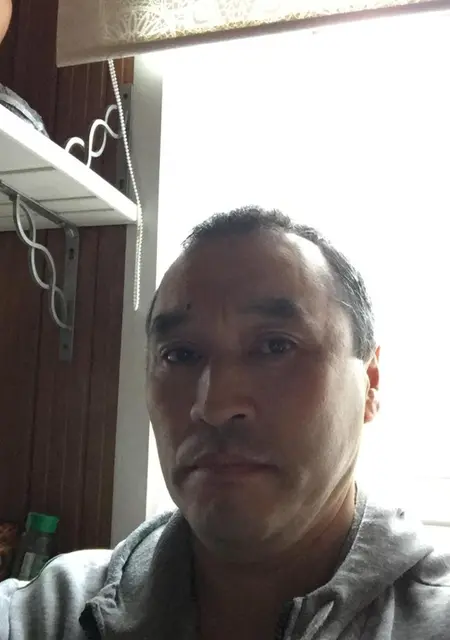 Егор из Улан-Удэ, ищу на сайте знакомства без обязательств