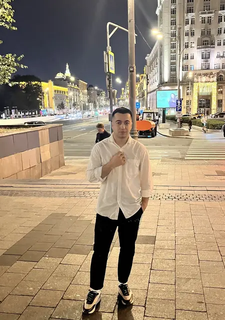 Армен из Тамбова, мне 23, познакомлюсь для вирта