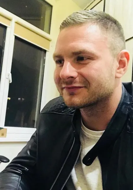 Я Alexander, 37 років, знайомлюсь на одну ніч у Тернополі