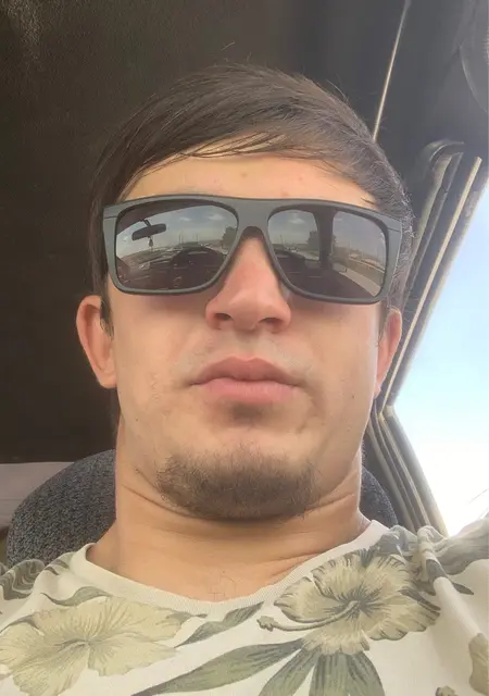 Амир из Усть-Кулом, ищу на сайте знакомства на одну ночь