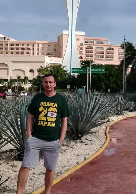 Я Александр, 40, из Воронежа, ищу знакомства без обязательств