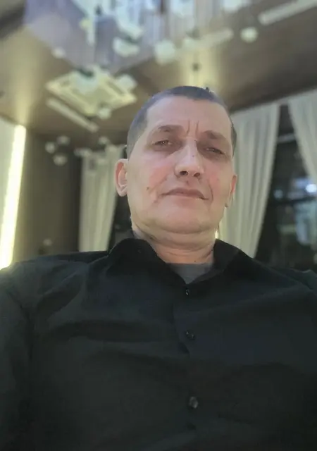 Я Алексей, 51, из Калуги, ищу знакомства без обязательств