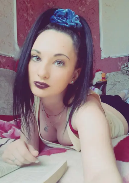 Я Катя, 25, из Южно-Сахалинска, ищу знакомство для вирта
