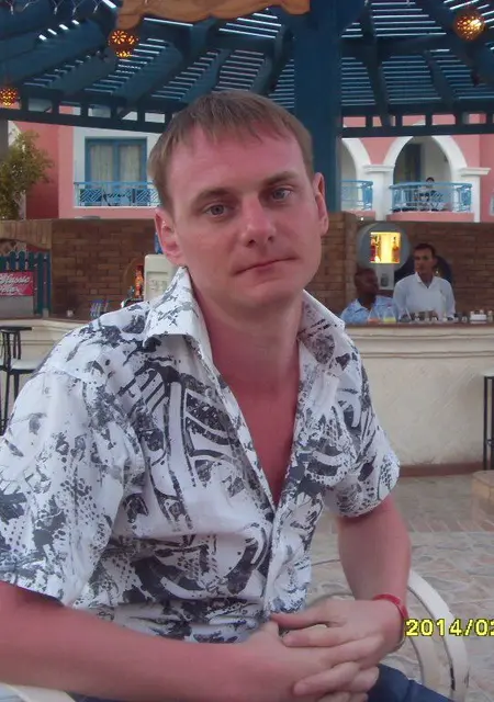 Я Антон, 39, из Кургана, ищу знакомства без обязательств