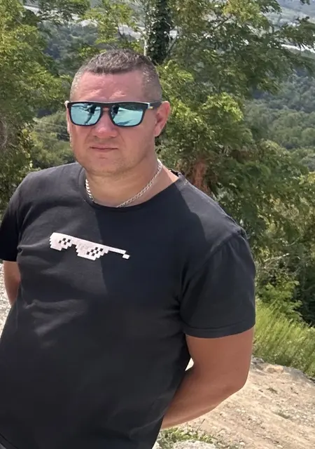 Дмитрий из Нижнего Новгорода, мне 38, познакомлюсь на одну ночь