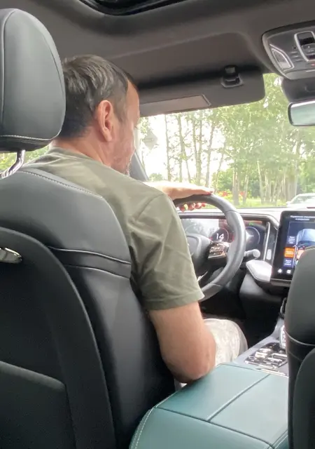 Валдис из Томска, ищу на сайте знакомства без обязательств