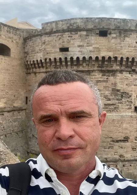 Я Vladislav, 46, знакомлюсь для совместных путешествий в Керчи