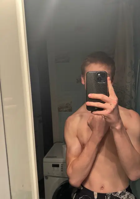 Я Вадим, 18, знакомлюсь без обязательств в Кемерово