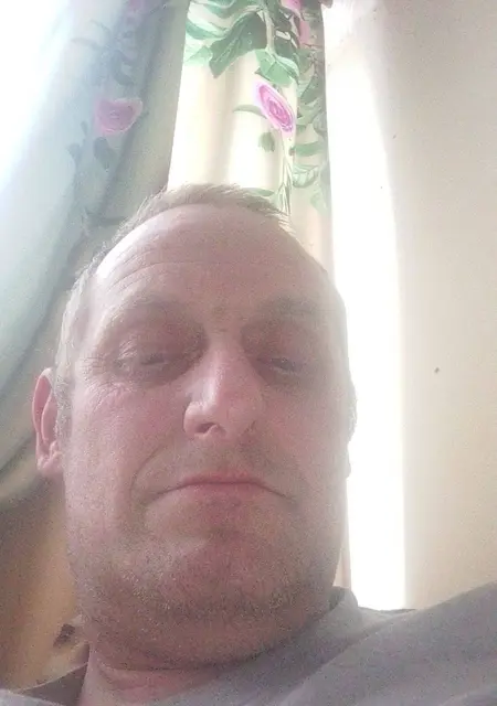 Я Алексей, 44, знакомлюсь на одну ночь в Кондрове