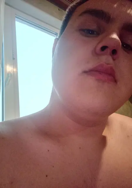 Я Dmitry, 25, знакомлюсь без обязательств в Новом Уренгое