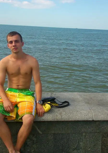 Я Евгений, 31, знакомлюсь на одну ночь в Северодонецке
