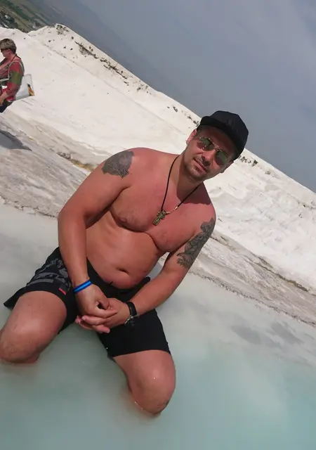 Я Руслан, 43 років, знайомлюсь на одну ніч у Горлівці