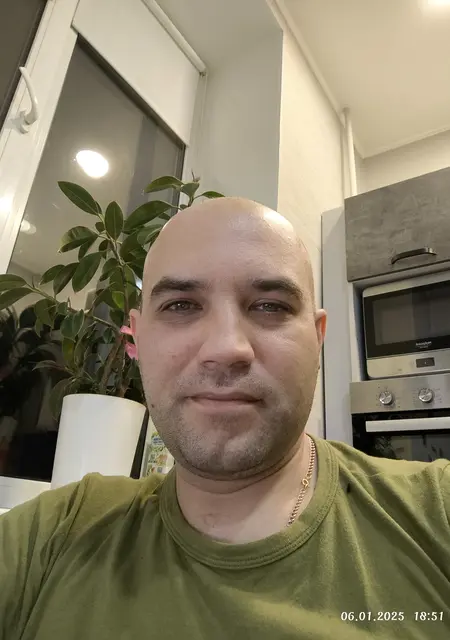 Андрей из Магнитогорска, ищу на сайте знакомства на одну ночь