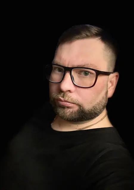 Евгений из Железногорска, ищу на сайте постоянные отношения