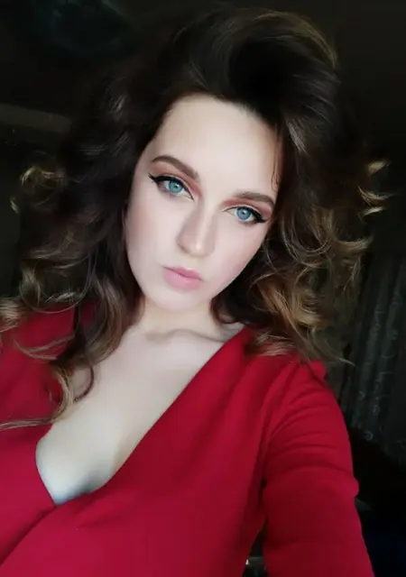 Адель из Донецка, ищу на сайте приятное времяпровождение