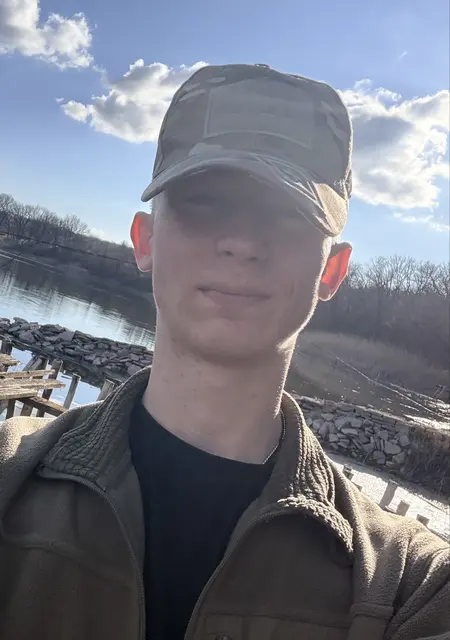 Я Ivan, 20, из Миллерова, ищу знакомство для постоянных отношений