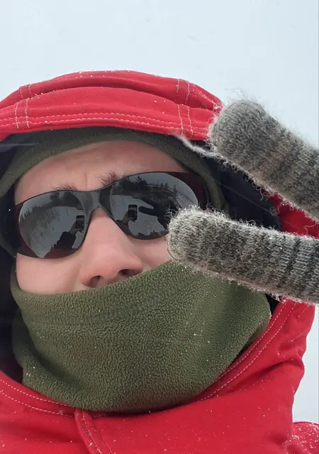 Я Антон, 23, знакомлюсь на одну ночь в Челябинске