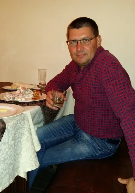 Роман из Коврова, ищу на сайте знакомства на одну ночь