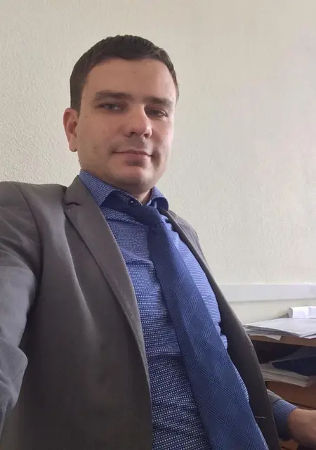 Я Александр, 39, знакомлюсь без обязательств в Томске