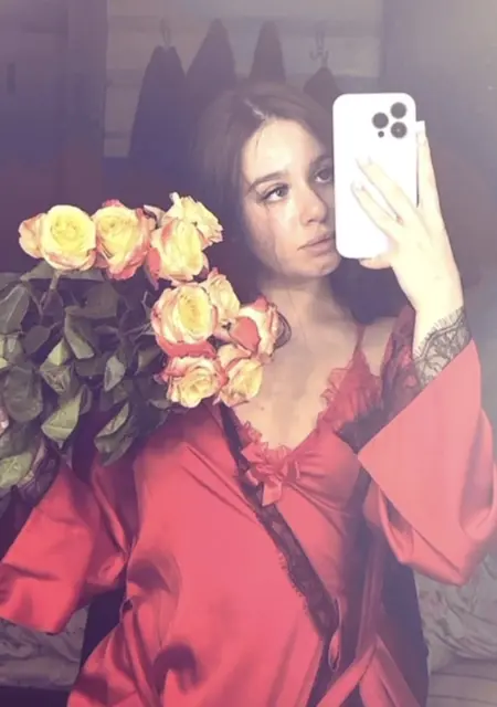 Катеринка из Нижнего Новгорода, мне 19, познакомлюсь без обязательств