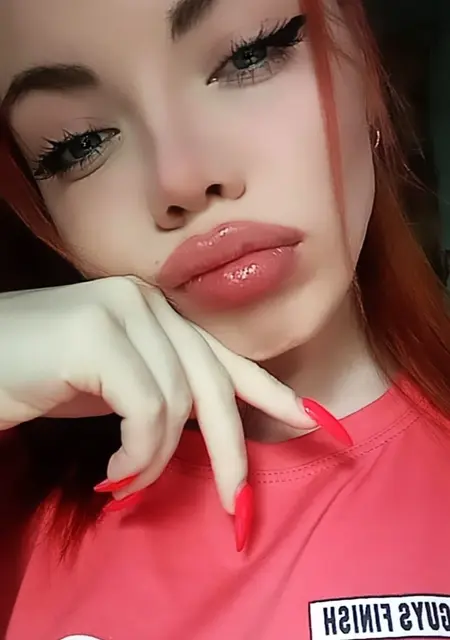 Катерина из Новокузнецка, ищу на сайте приятное времяпровождение