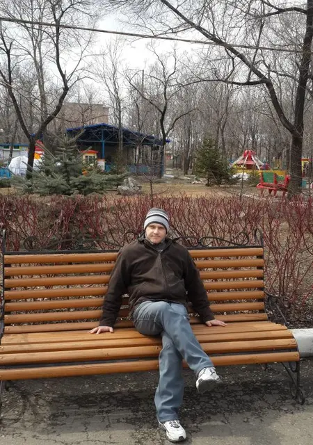 Алекс из Уссурийска, ищу на сайте знакомства на одну ночь