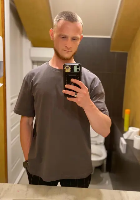 Я Сергей, 22, знакомлюсь для приятного времяпровождения в Березниках