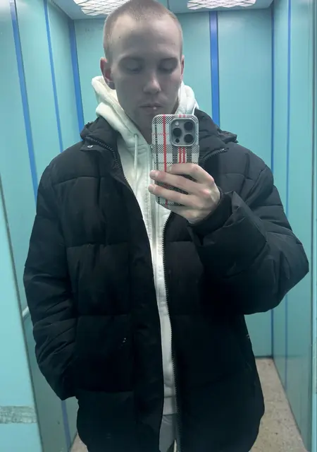 Я Егор, 22, знакомлюсь для общения в Твери