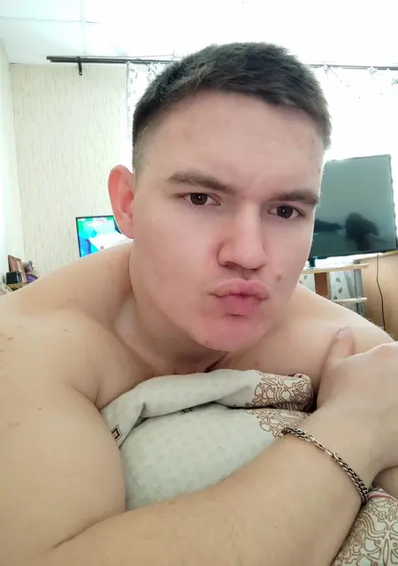 Daniil из Копейска, мне 23, познакомлюсь для открытые отношения