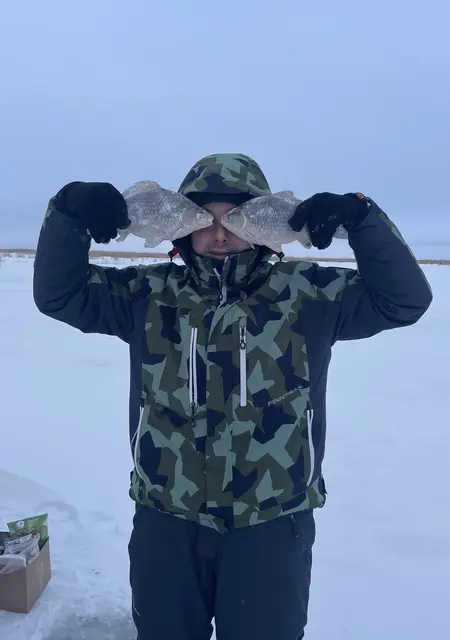 Иван из Омска, мне 41, познакомлюсь на одну ночь