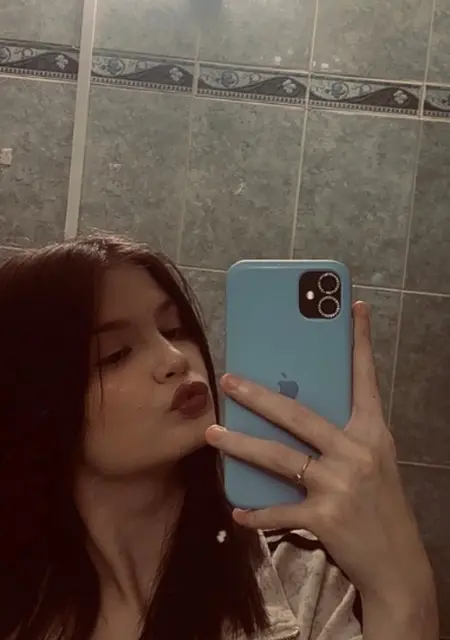 Я Тася, 18, знакомлюсь для вирта в Оренбурге