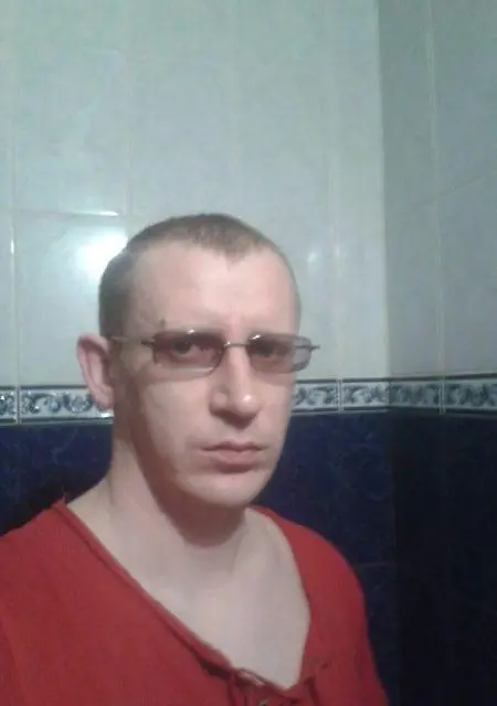 Я Саша, 40, знакомлюсь на одну ночь в Старом Осколе