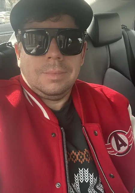 Я Кирилл, 39, знакомлюсь для постоянных отношений в Екатеринбурге