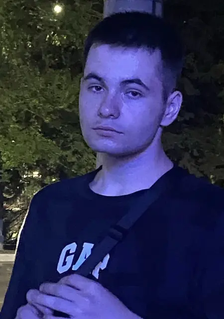 Я Alexander, 22, из Волжского, ищу знакомства без обязательств