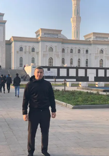 Я Мамир, 67, из Санкт-Петербурга, ищу знакомства на одну ночь