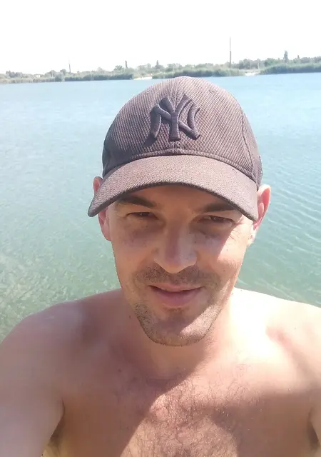 Алекс из Новочеркасска, ищу на сайте знакомства без обязательств