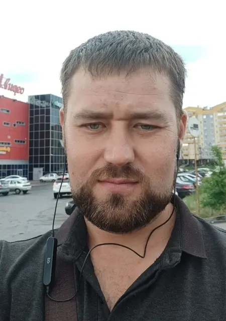 Я Максим, 37, из Старого Оскола, ищу знакомства без обязательств