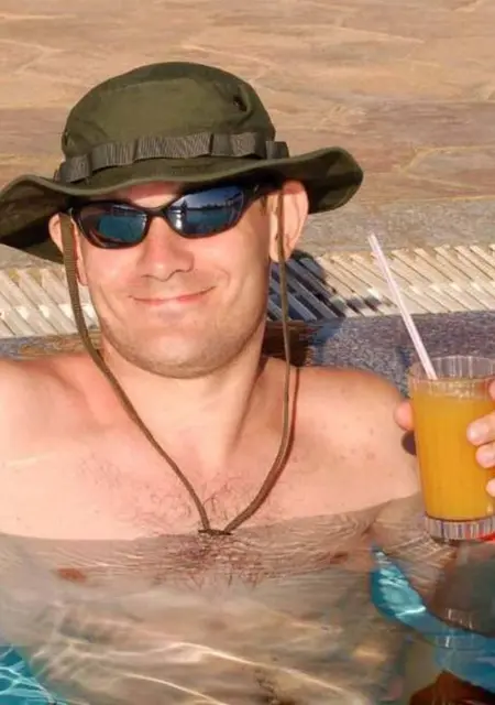 Я Сергей, 55, из Саратова, ищу знакомство для постоянных отношений