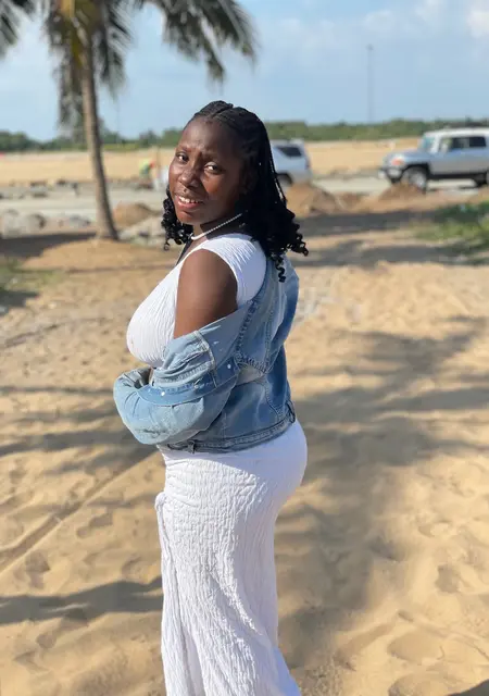 Aminath из Москвы, ищу на сайте постоянные отношения