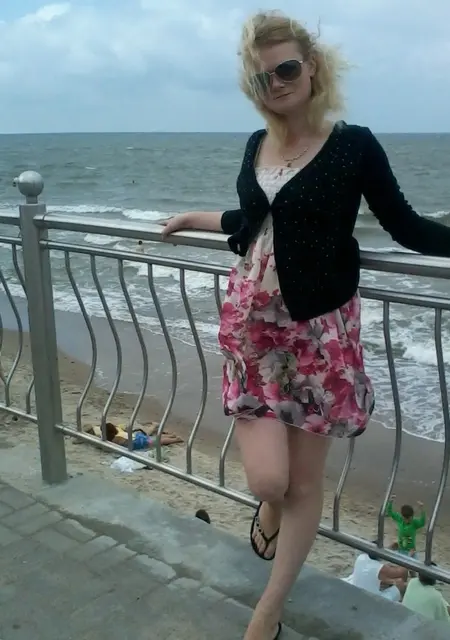 Я Вика, 30, из Уфы, ищу знакомства без обязательств