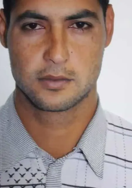 Khan de Madrid, tengo 41 años, listo para conocer