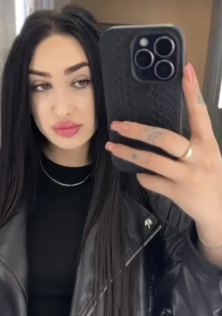 Карина из Тольятти, ищу на сайте знакомства без обязательств