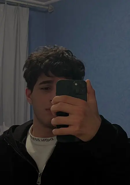 Я Сурен, 18, из Калуги, ищу знакомства на одну ночь