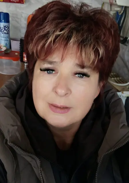 Я Татьяна, 50, знакомлюсь без обязательств в Златоусте