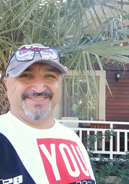 Мурат из Владивостока, ищу на сайте знакомства без обязательств