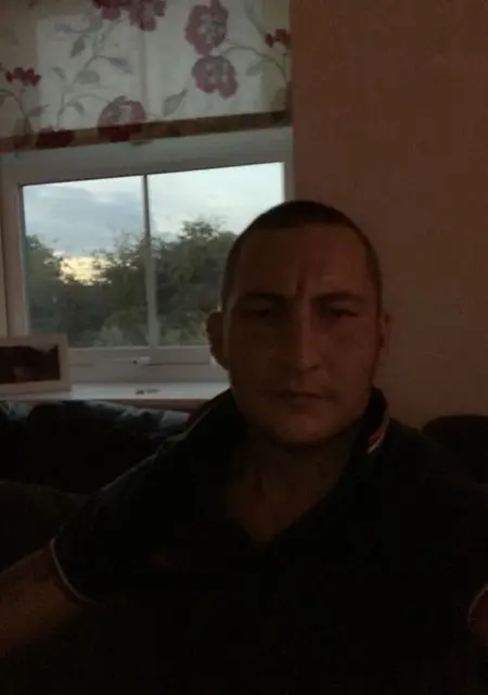 Я Josh, 27, из Лондона, ищу знакомство